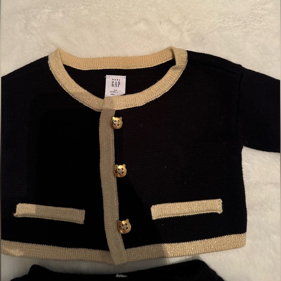 Gap Knit Black and Gold Matching Cardigan and Skirt Set 0-3 months - Picture 2 of 4